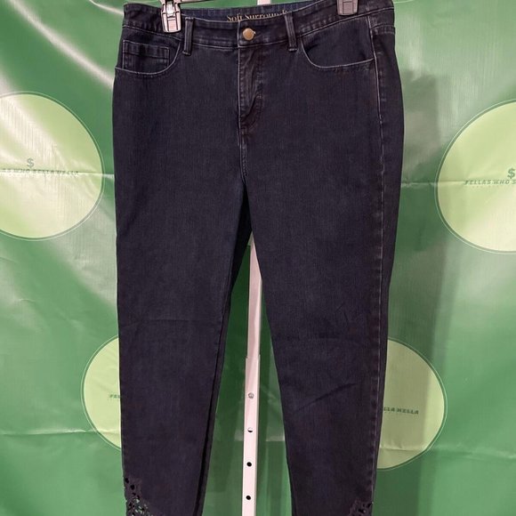 SOFT SURROUNDINGS Women's jeans w/crochet ankle detail in BLACK sz 10 - VGUC - Picture 1 of 14
